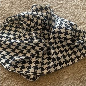 Adorable checked hair scarf